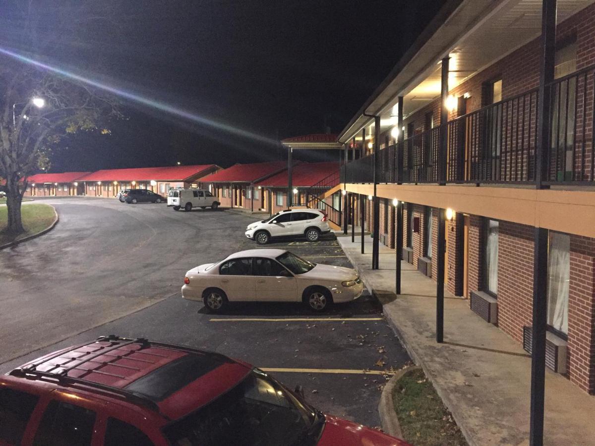 Ingleside Motel 2*